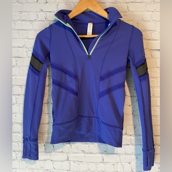 Ivivva Glow & Go Pullover (by Lululemon) - Picture 4 of 17